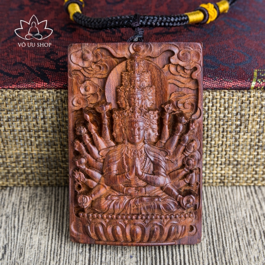 Indian red sandalwood pendant engraving Guardian Bodhisattva 