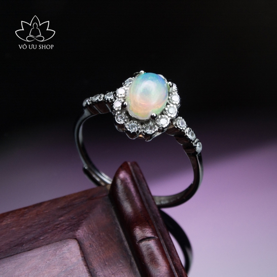 Nhẫn bạc nhật tâm đính đá Opal thiên nhiên