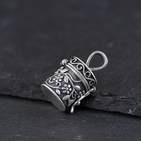 Mặt dây chuyền Gau bạc S925