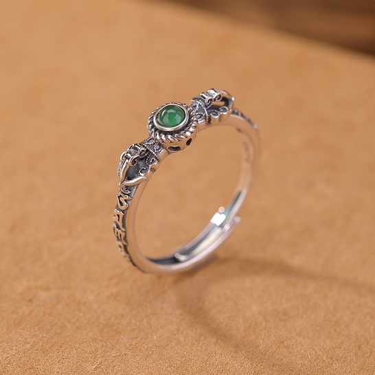 Nhẫn bạc tạo hình chùy kim cang khảm ngọc bích